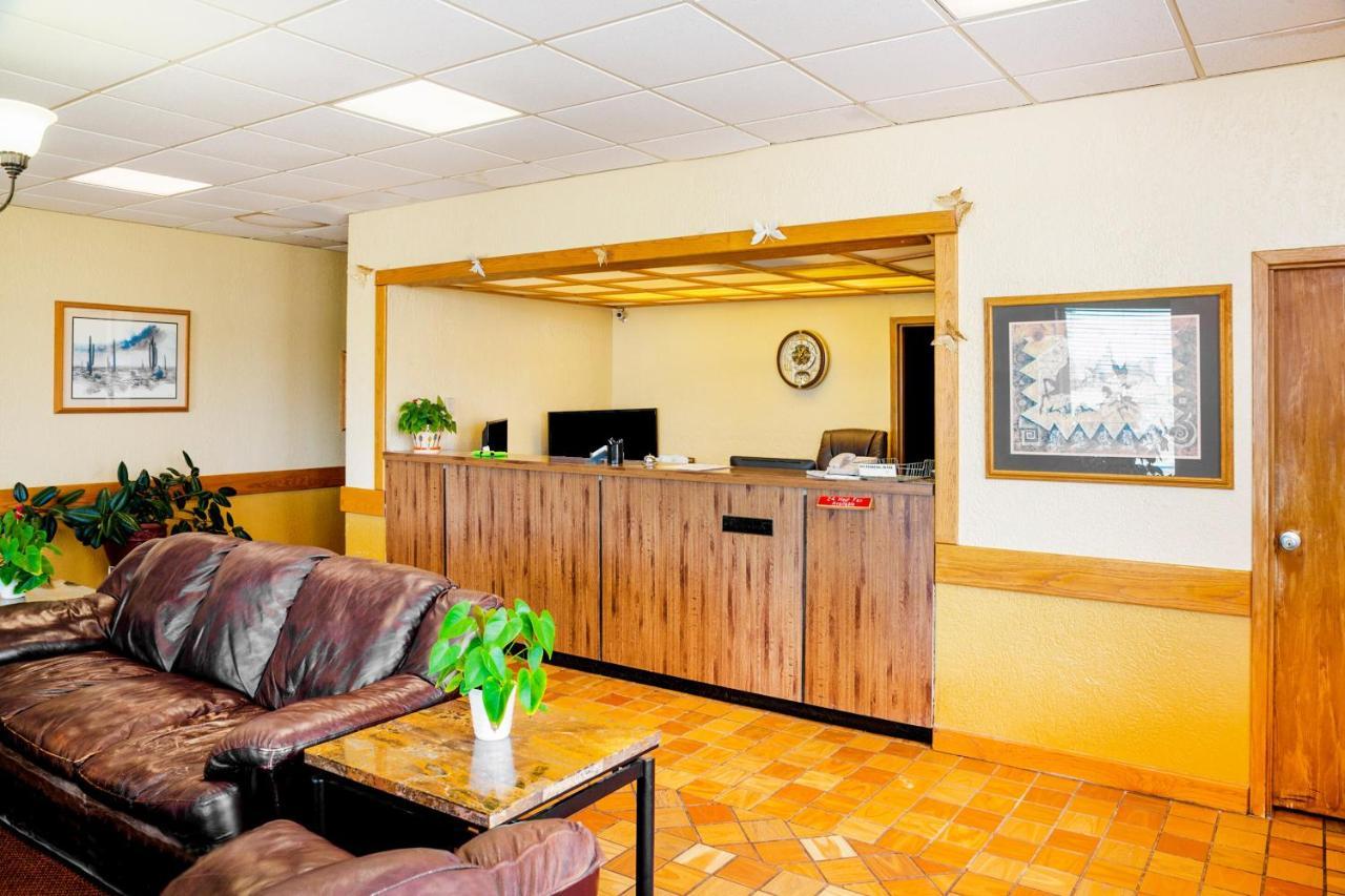 Oyo Hotel Guymon Ok Us-64 Екстериор снимка