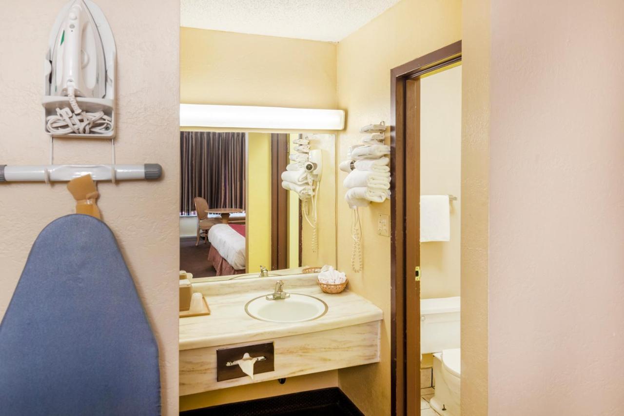 Oyo Hotel Guymon Ok Us-64 Екстериор снимка